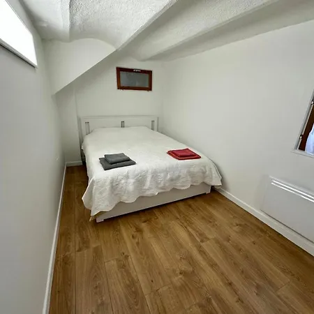 2 Bedrooms Entierement Renove - 200m De La Cannes
