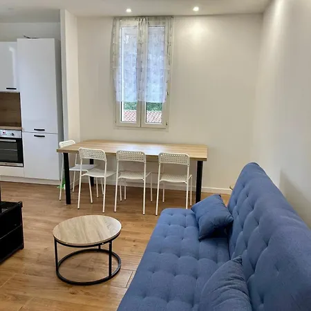 2 Bedrooms Entierement Renove - 200m De La Lägenhet Cannes