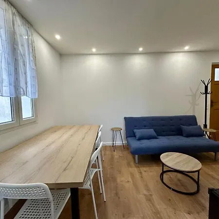 2 Bedrooms Entierement Renove - 200m De La Cannes